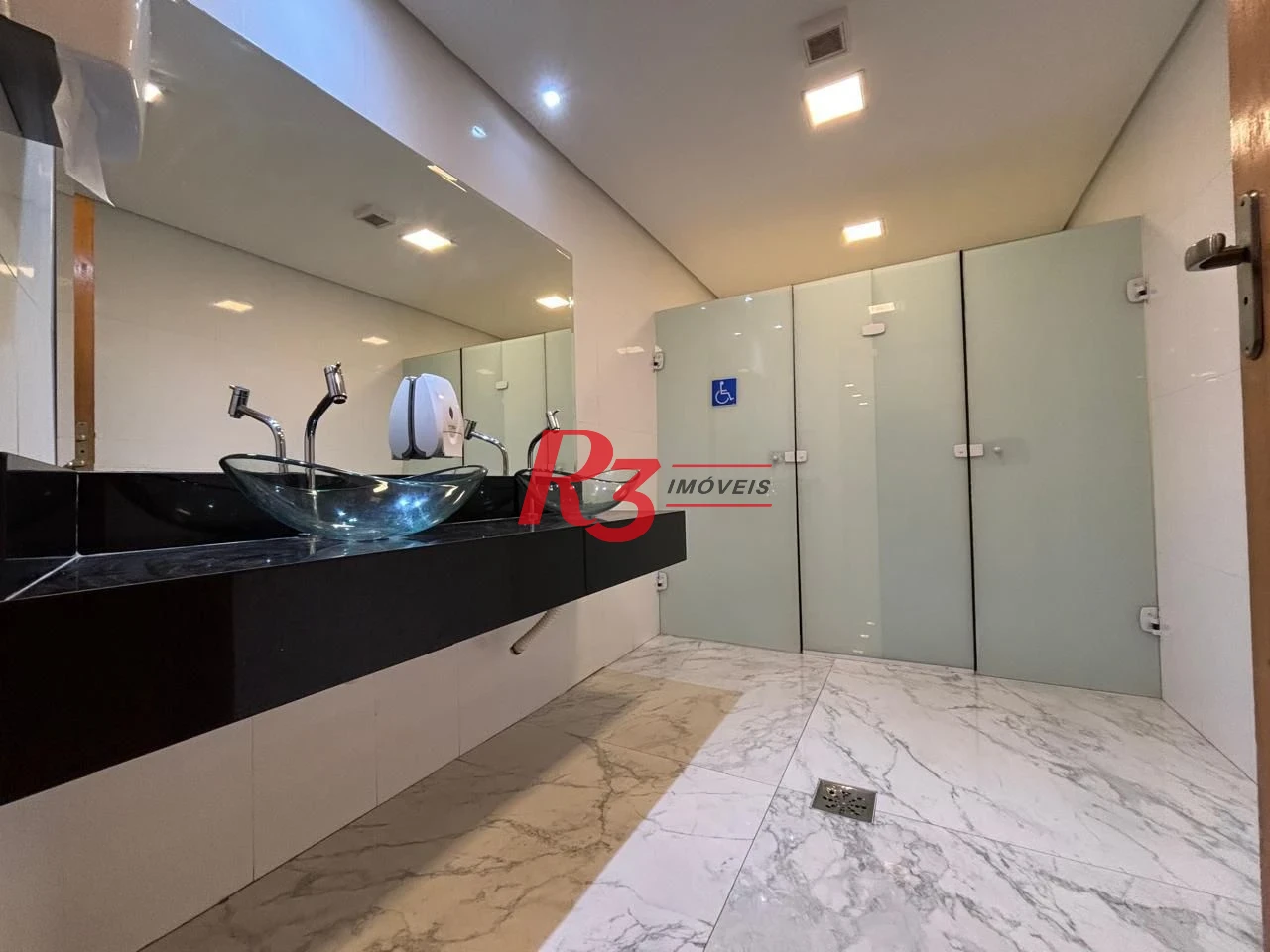 Loja para alugar, 412 m² por R$ 29.834,51/mês - Encruzilhada - Santos/SP