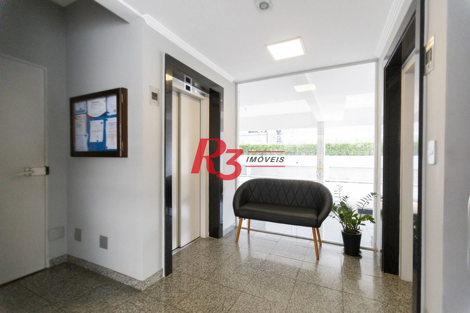 Apartamento com 2 dormitórios à venda, 68 m² por R$ 600.000,00 - Boqueirão - Santos/SP