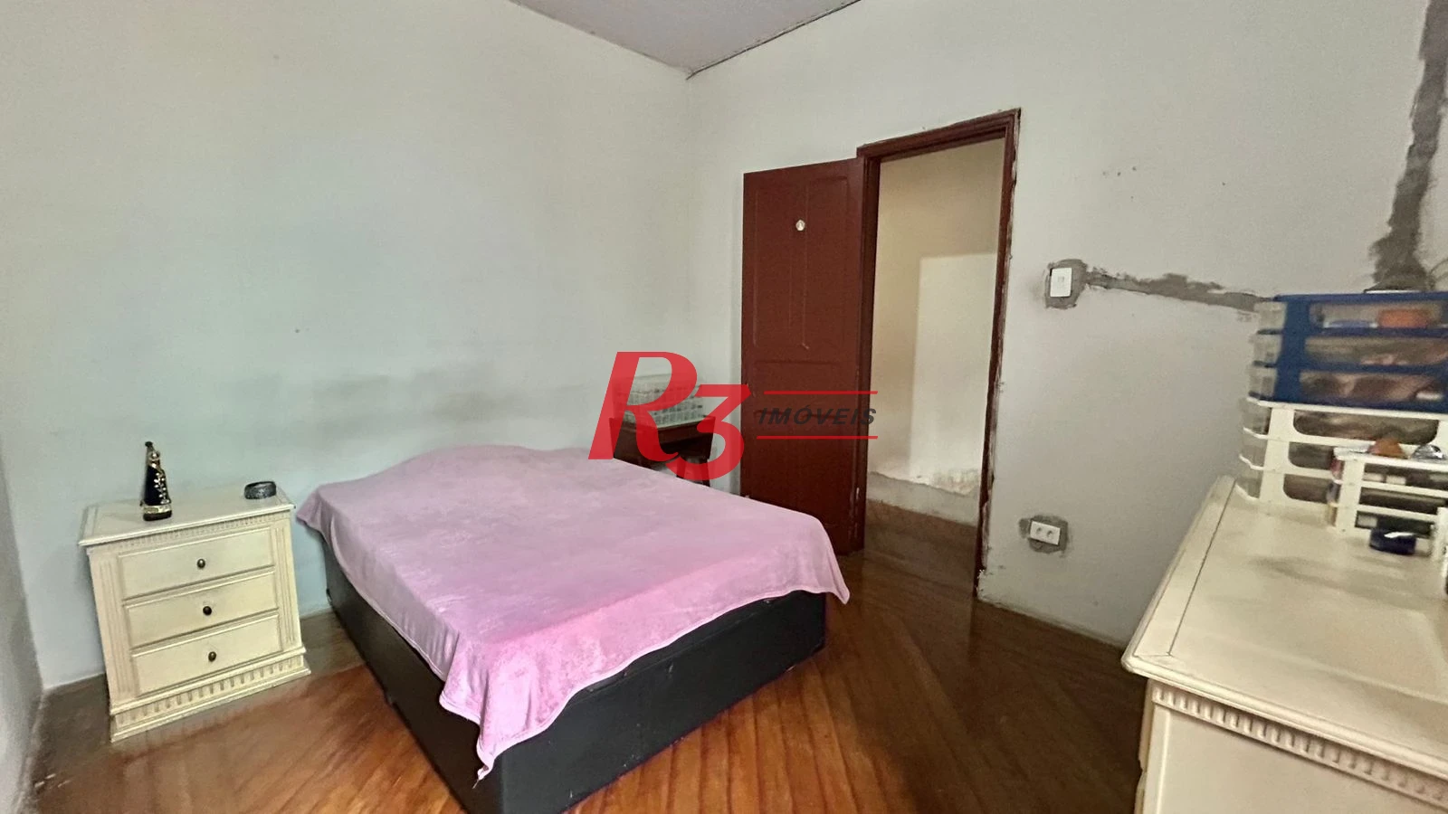 Sobrado com 3 dormitórios à venda, 121 m² por R$ 480.000,00 - Macuco - Santos/SP