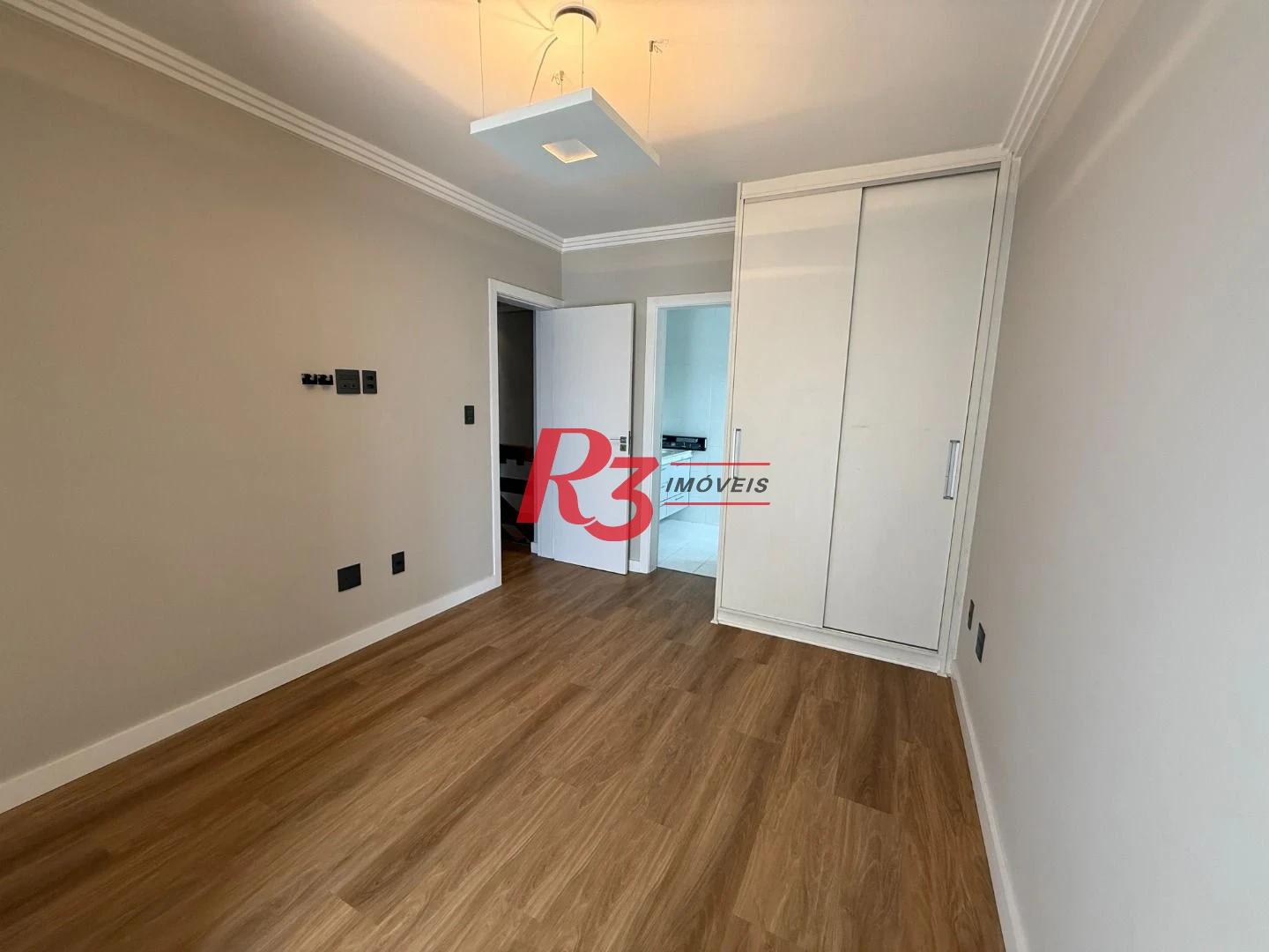 Cobertura com 3 dormitórios à venda, 110 m² por R$ 1.330.000,00 - Ponta da Praia - Santos/SP