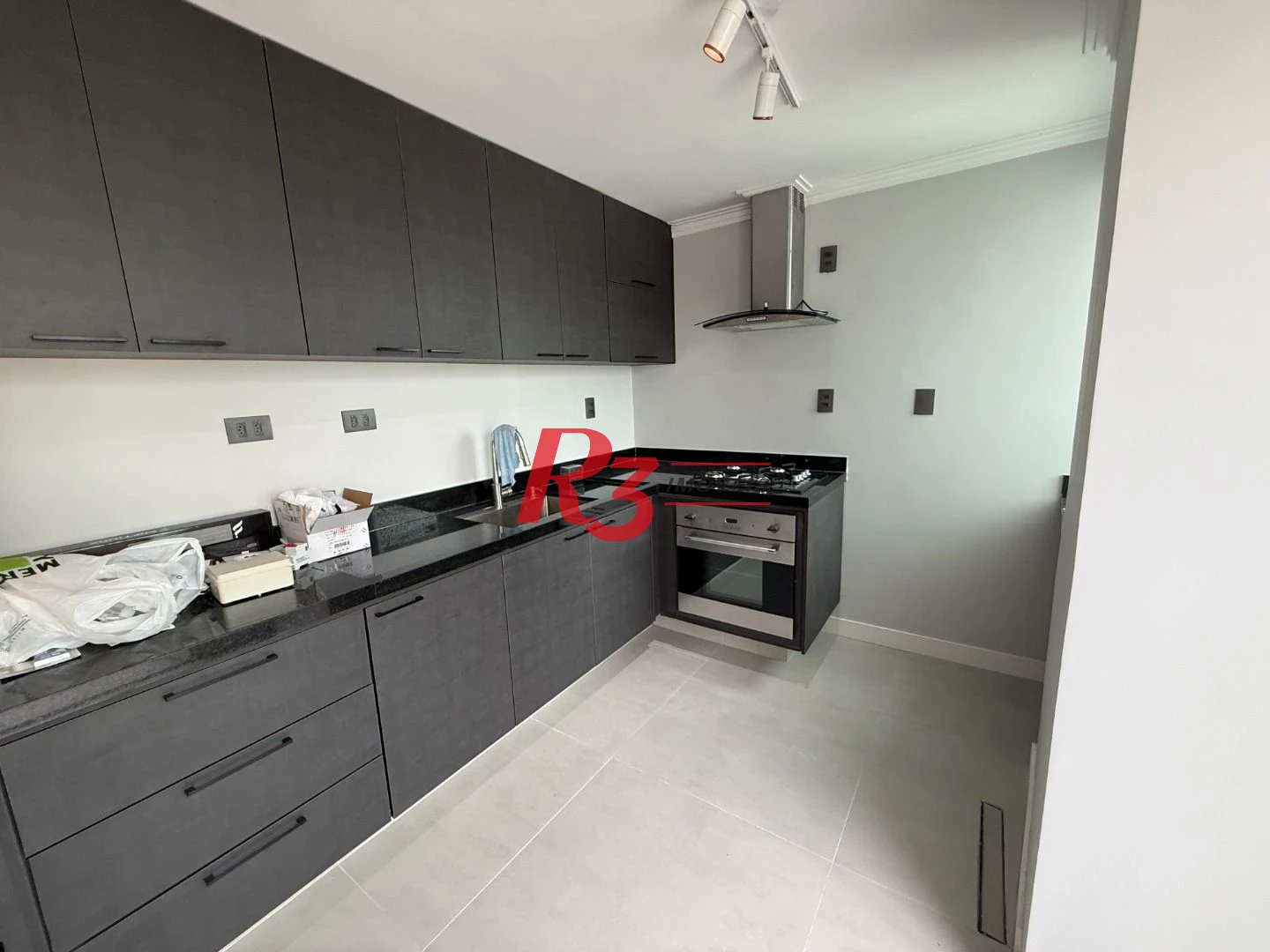 Cobertura com 3 dormitórios à venda, 110 m² por R$ 1.330.000,00 - Ponta da Praia - Santos/SP