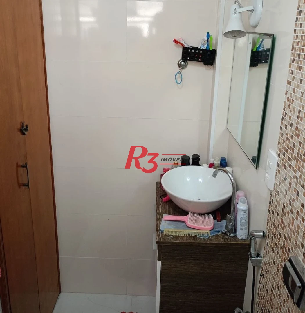 Apartamento com 2 dormitórios à venda, 45 m² por R$ 300.000,00 - Aparecida - Santos/SP