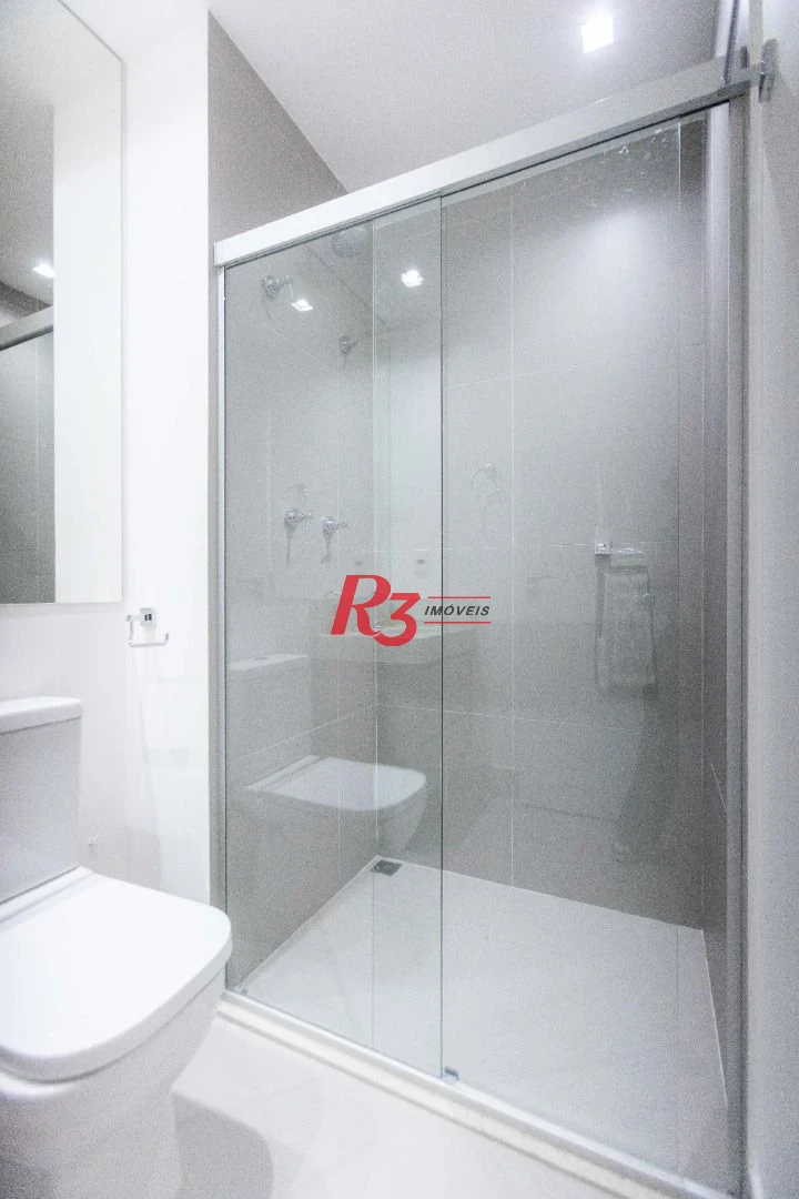 Apartamento com 1 suíte para alugar, 54 m² por R$ 6.100/mês - Boqueirão - Santos/SP