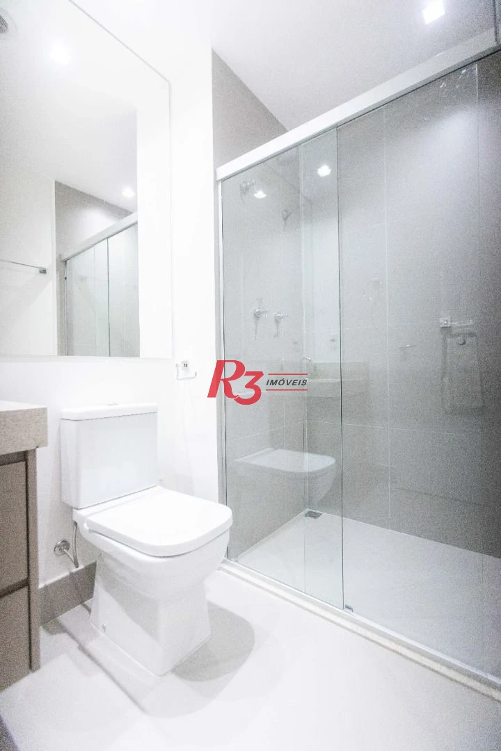 Apartamento com 1 suíte para alugar, 54 m² por R$ 6.100/mês - Boqueirão - Santos/SP