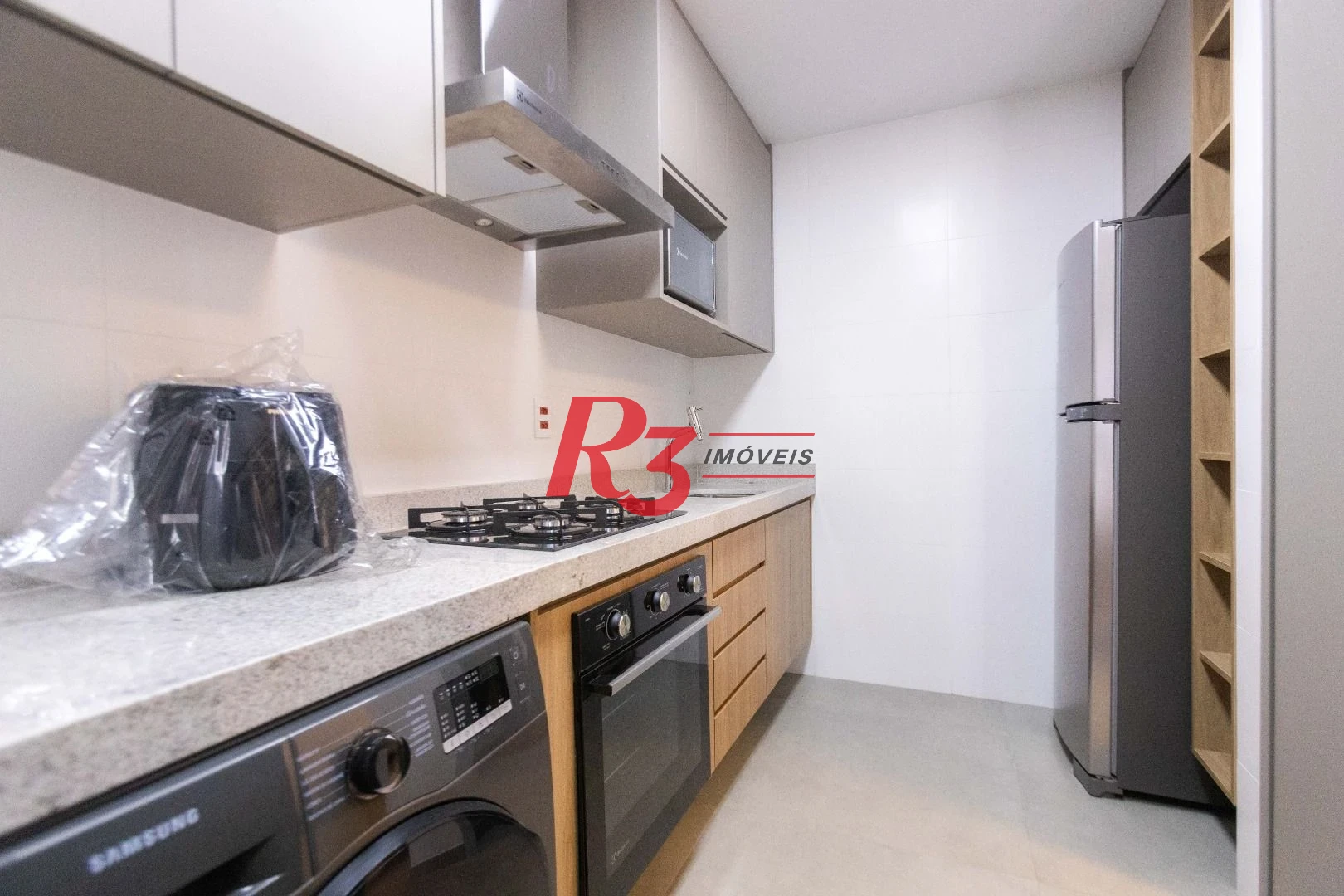 Apartamento com 1 suíte para alugar, 54 m² por R$ 6.100/mês - Boqueirão - Santos/SP