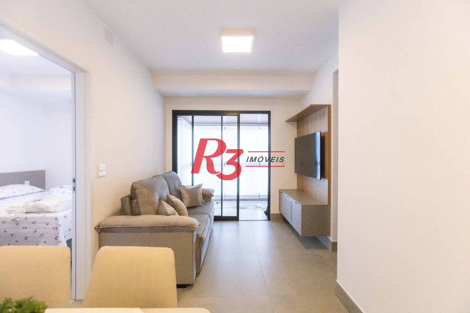 Apartamento com 1 suíte para alugar, 54 m² por R$ 6.100/mês - Boqueirão - Santos/SP
