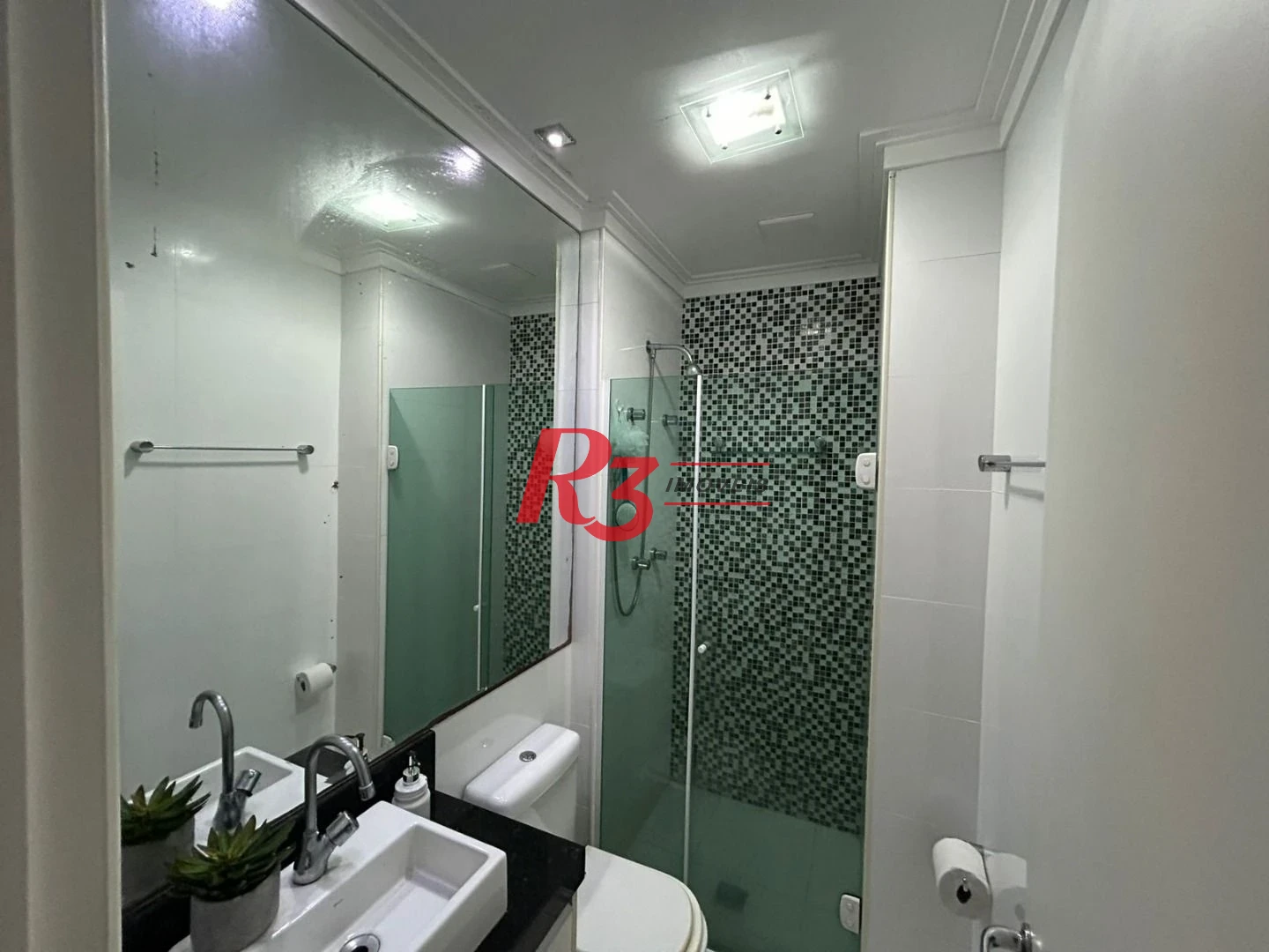 Apartamento com 3 dormitórios à venda, 77 m² por R$ 750.000,00 - Ponta da Praia - Santos/SP