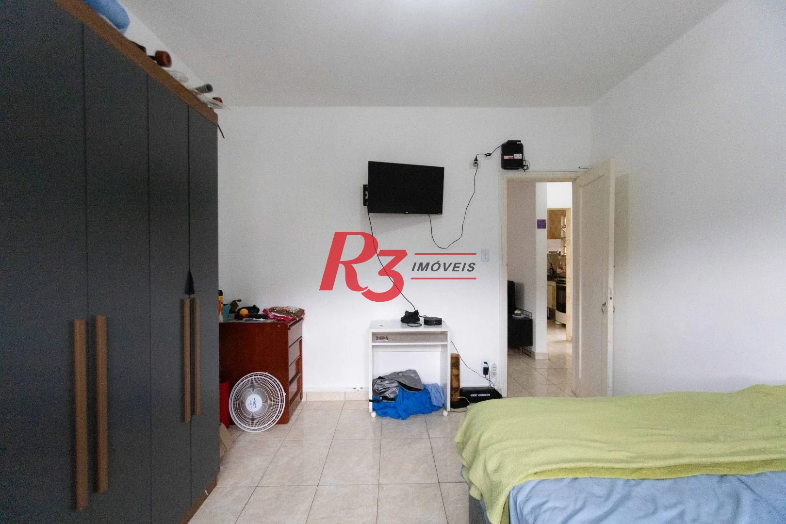 Apartamento com 2 dormitórios à venda, 64 m² por R$ 335.000,00 - Marapé - Santos/SP