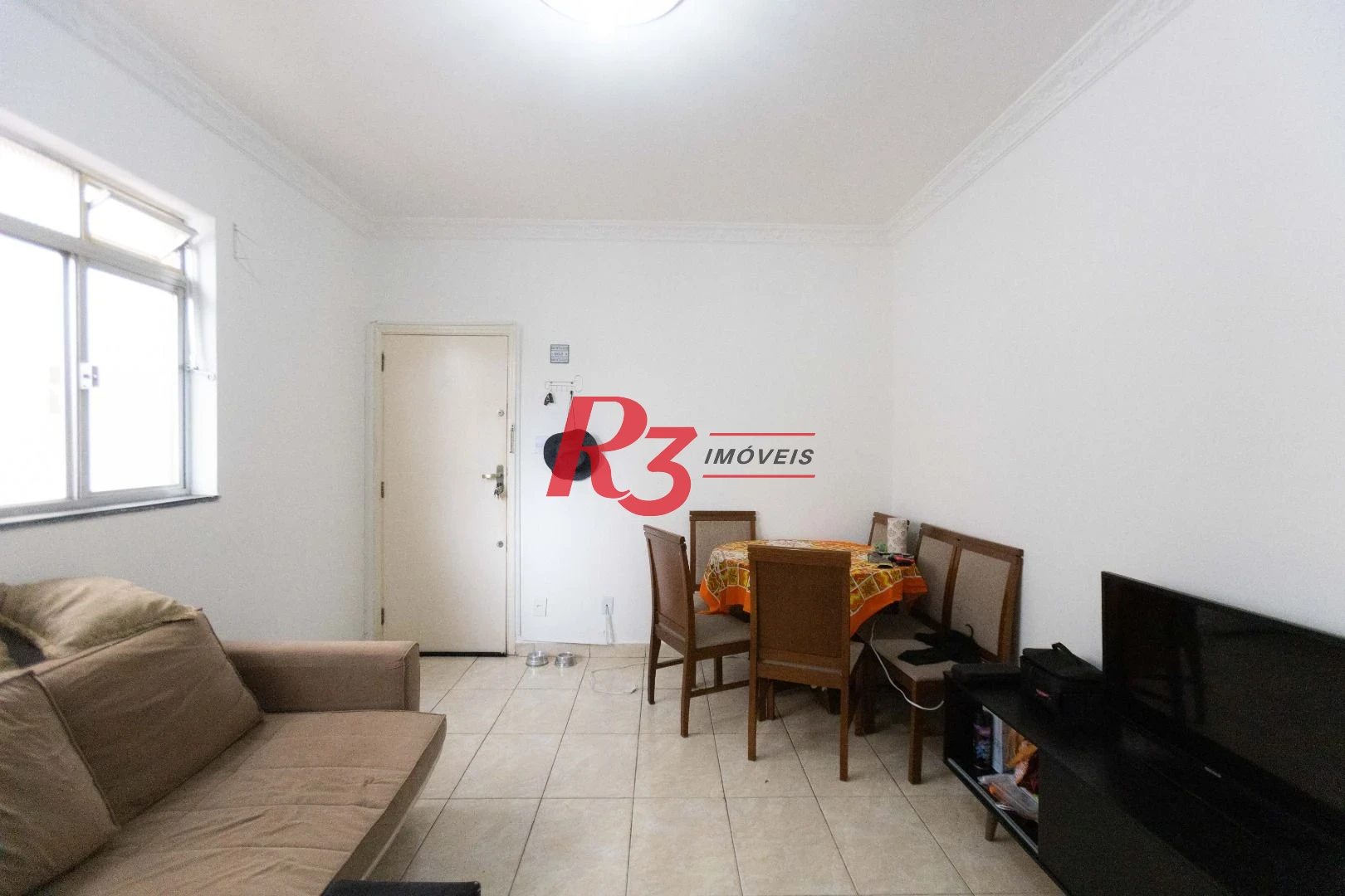 Apartamento com 2 dormitórios à venda, 64 m² por R$ 335.000,00 - Marapé - Santos/SP