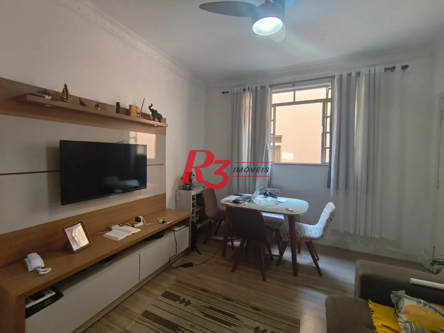 Apartamento com 2 dormitórios à venda, 64 m² por R$ 345.000,00 - Campo Grande - Santos/SP