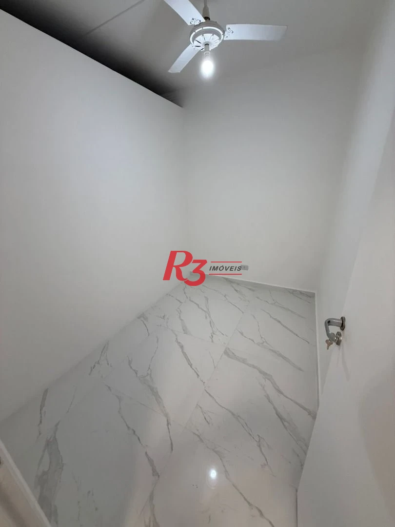 Apartamento com 2 dormitórios à venda, 50 m² por R$ 350.000,00 - Centro - São Vicente/SP