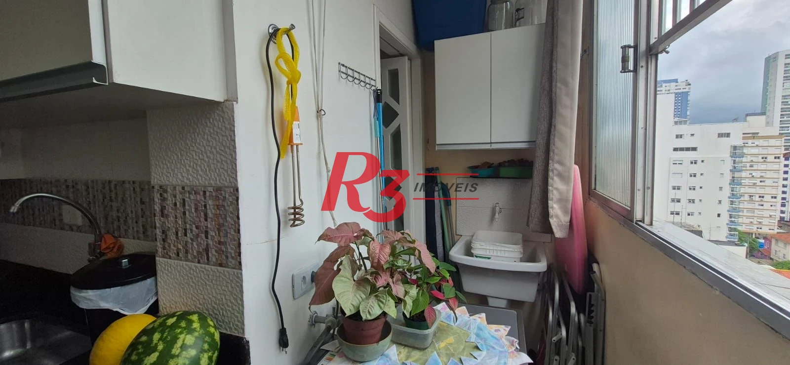 Apartamento com 2 dormitórios à venda, 56 m² por R$ 650.000,00 - Aparecida - Santos/SP