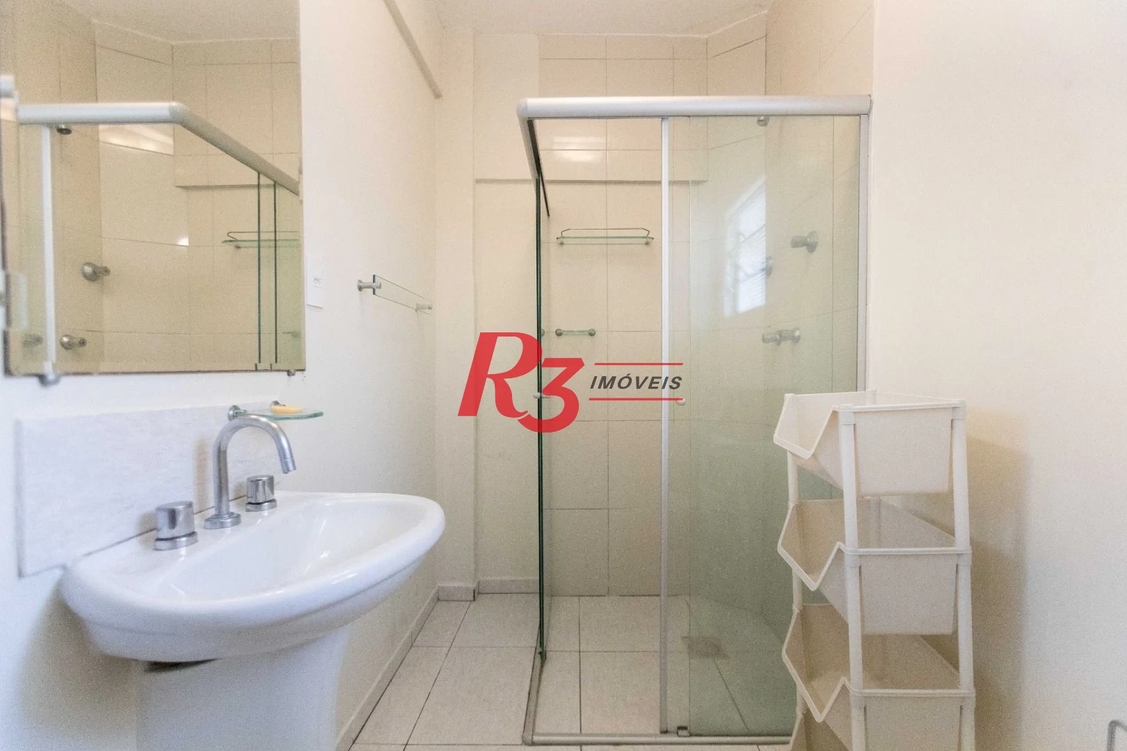 Apartamento com 1 dormitório para alugar, 68 m² por R$ 5.000,02/mês - José Menino - Santos/SP