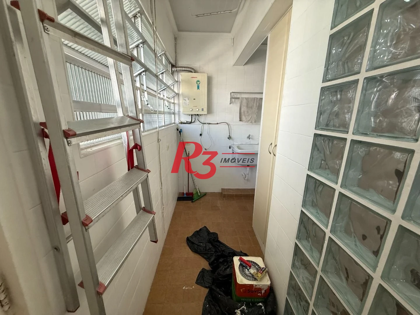 Apartamento com 3 dormitórios para alugar, 124 m² por R$ 5.300,02/mês - Gonzaga - Santos/SP