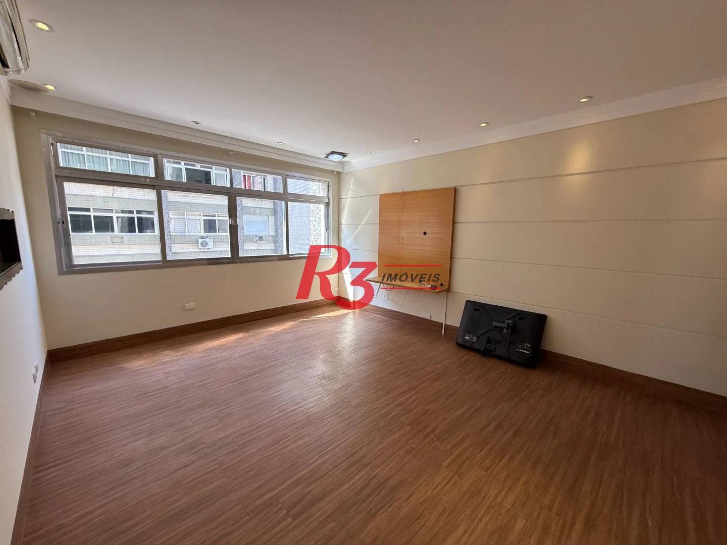 Apartamento com 3 dormitórios para alugar, 124 m² por R$ 5.300,02/mês - Gonzaga - Santos/SP