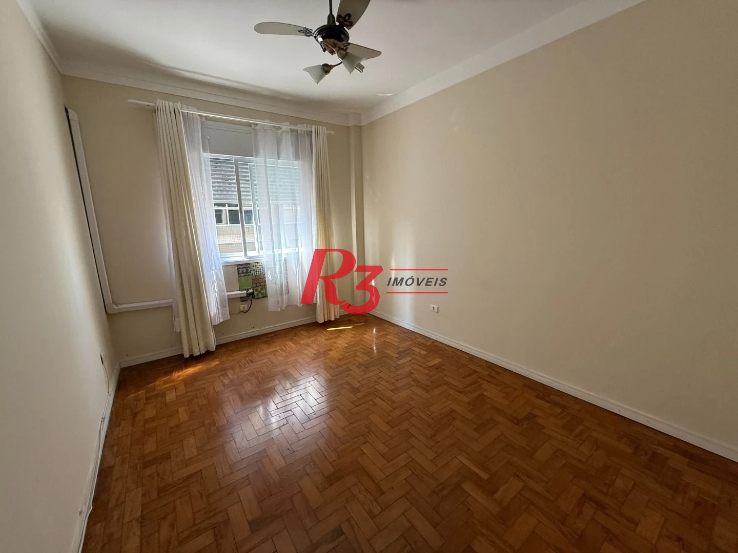 Apartamento com 3 dormitórios para alugar, 124 m² por R$ 5.300,02/mês - Gonzaga - Santos/SP