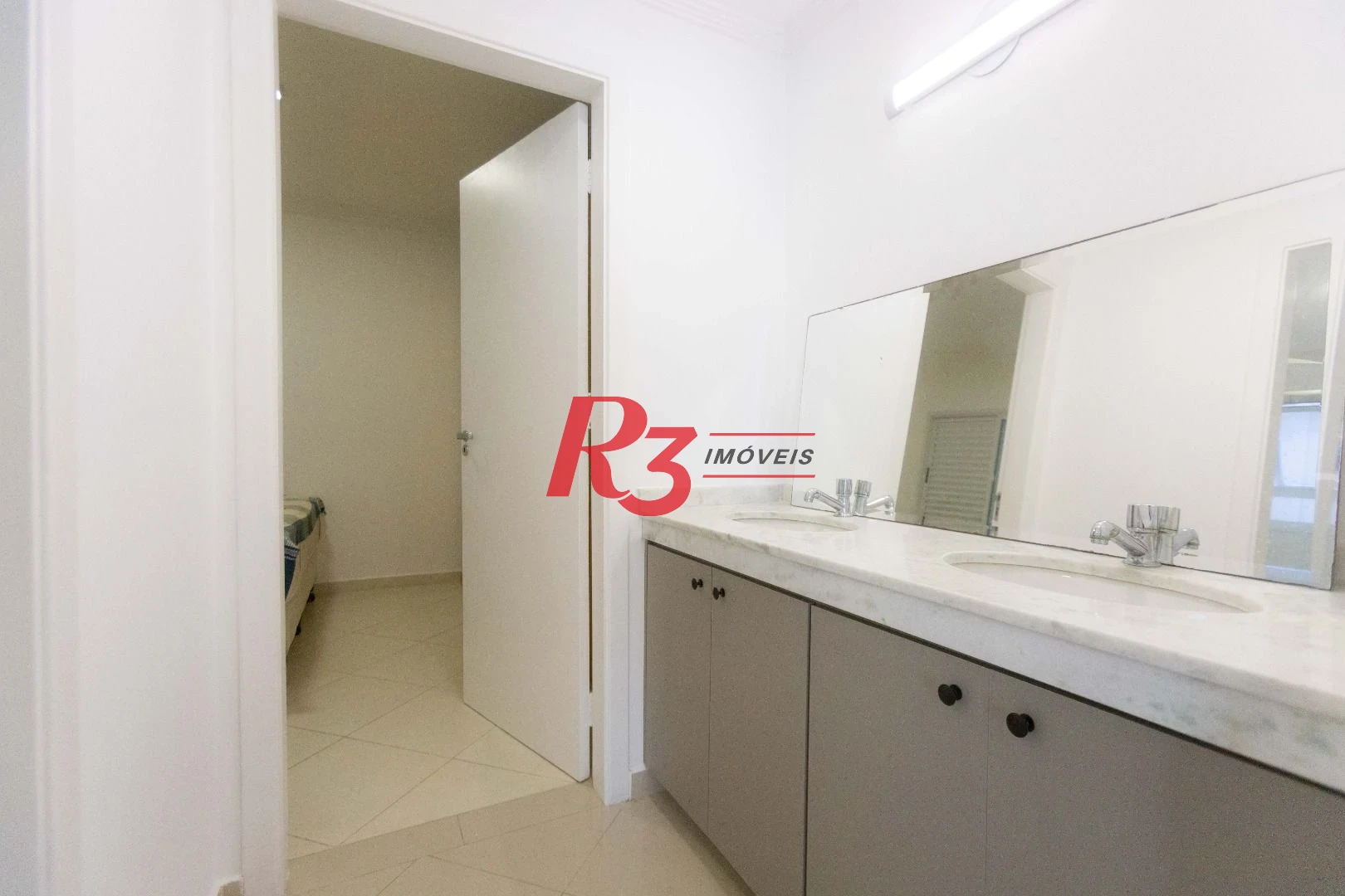 Apartamento com 1 dormitório à venda, 48 m² por R$ 590.000,00 - Ponta da Praia - Santos/SP