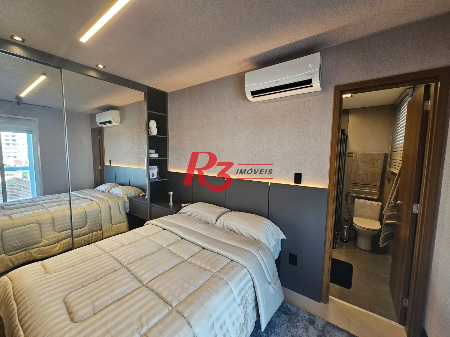 Apartamento com 1 dormitório à venda, 60 m² por R$ 990.000,00 - Boqueirão - Santos/SP