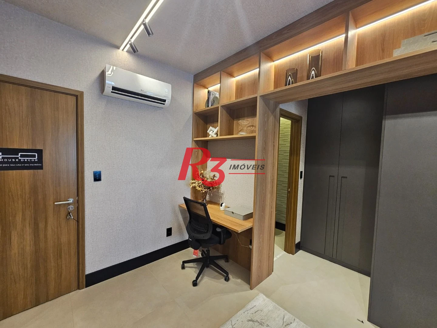 Apartamento com 1 dormitório à venda, 60 m² por R$ 990.000,00 - Boqueirão - Santos/SP