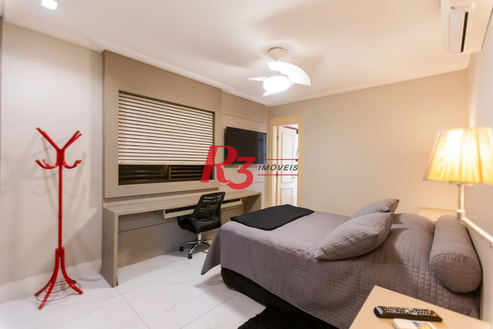Apartamento com 4 dormitórios à venda, 210 m² por R$ 2.380.000,00 - Embaré - Santos/SP
