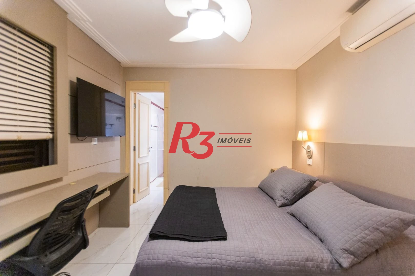 Apartamento com 4 dormitórios à venda, 210 m² por R$ 2.380.000,00 - Embaré - Santos/SP