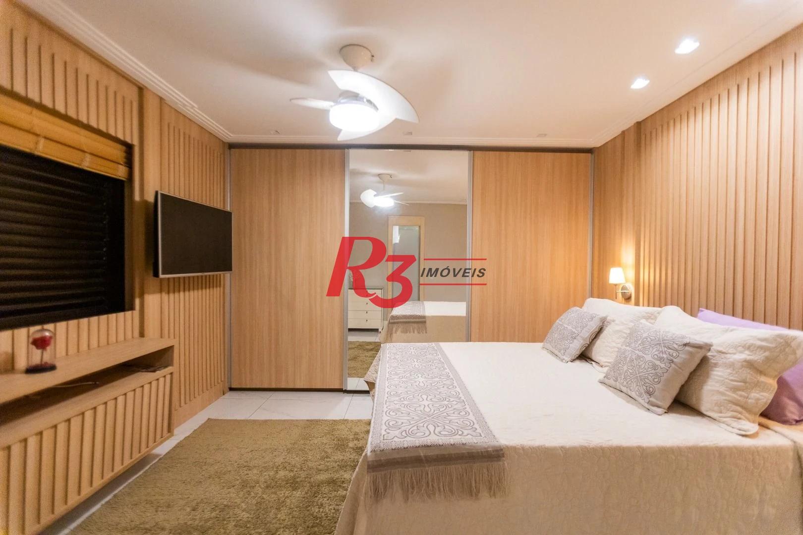 Apartamento com 4 dormitórios à venda, 210 m² por R$ 2.380.000,00 - Embaré - Santos/SP