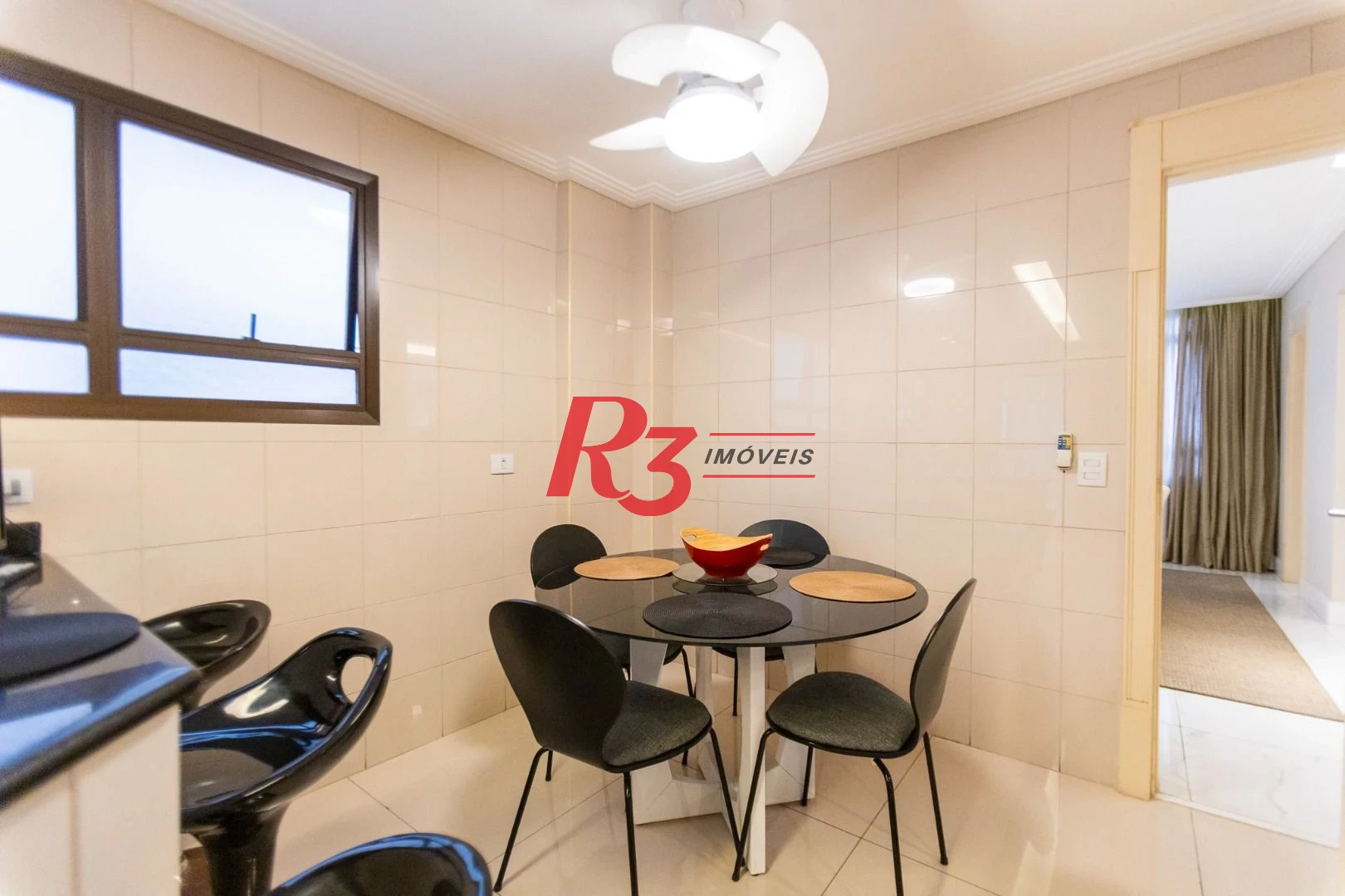 Apartamento com 4 dormitórios à venda, 210 m² por R$ 2.380.000,00 - Embaré - Santos/SP