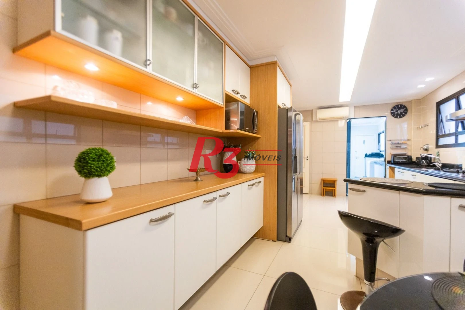 Apartamento com 4 dormitórios à venda, 210 m² por R$ 2.380.000,00 - Embaré - Santos/SP