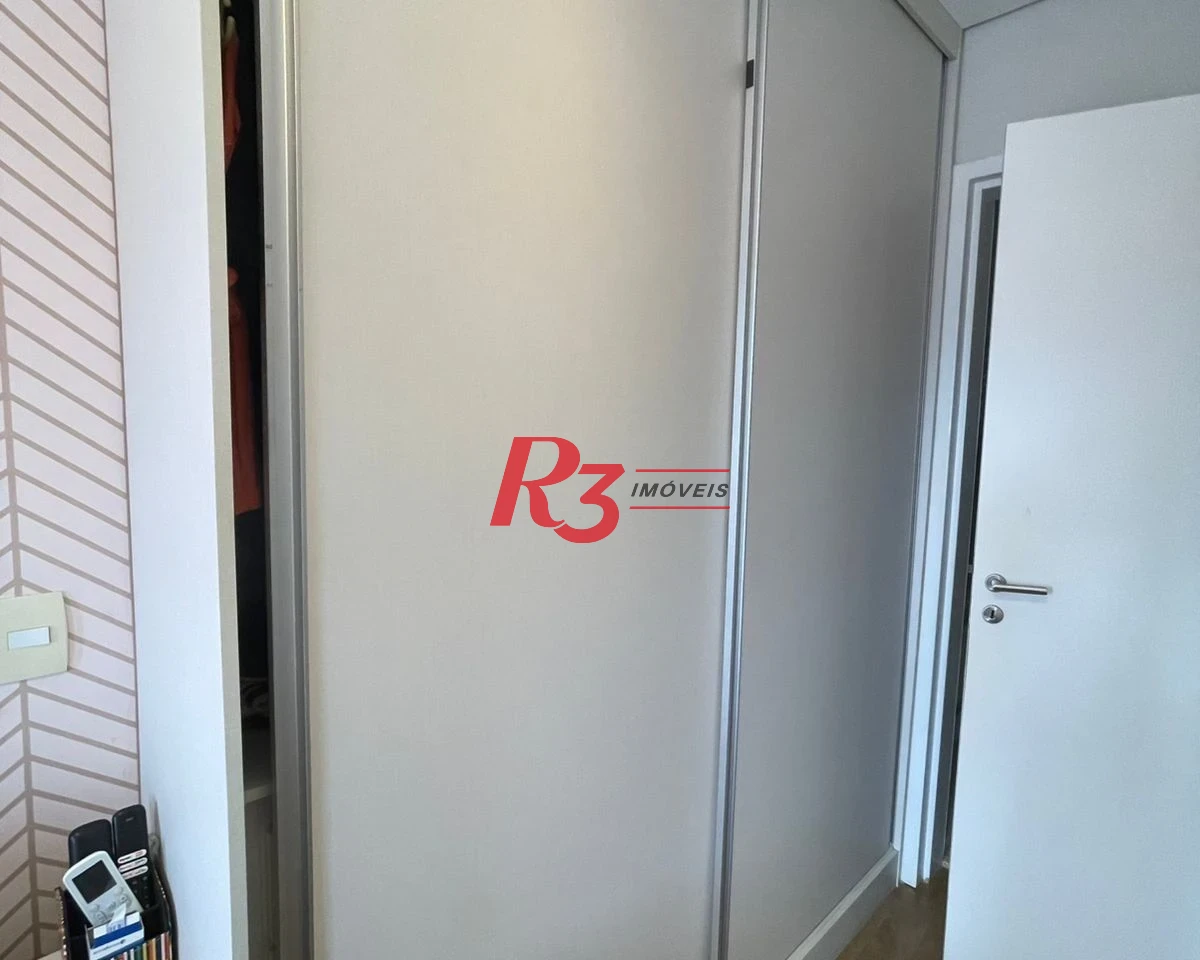 Apartamento com 2 dormitórios à venda, 64 m² por R$ 640.000,00 - Marapé - Santos/SP