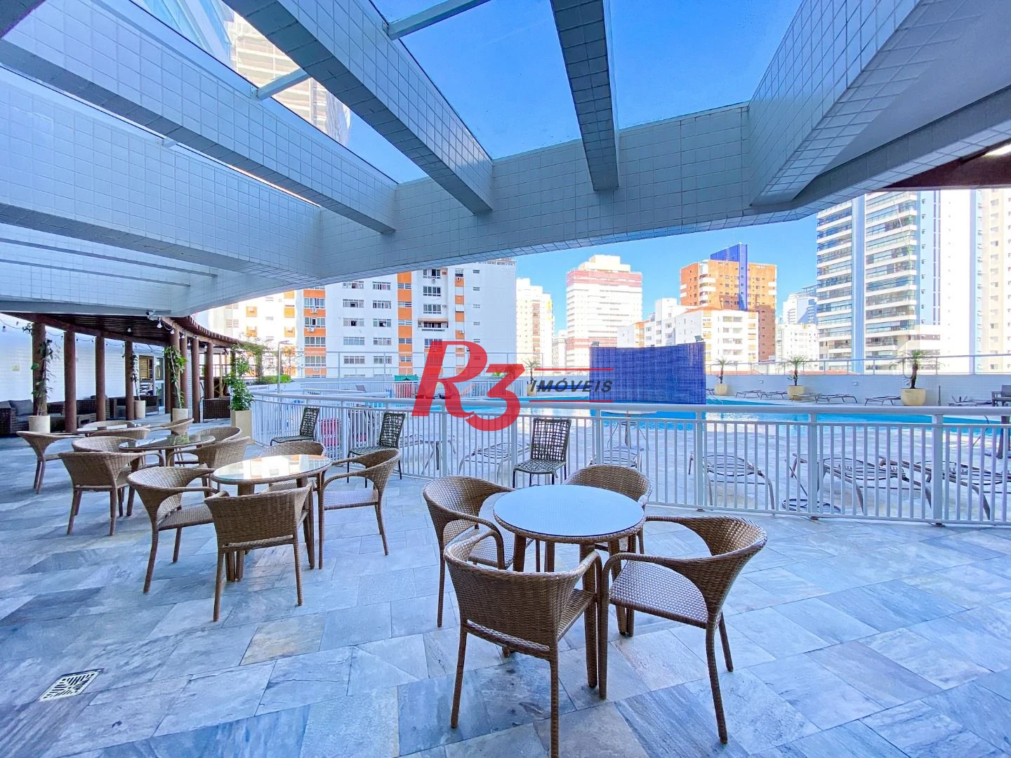 Apartamento para alugar, 108 m² por R$ 8.750,00/mês - Gonzaga - Santos/SP
