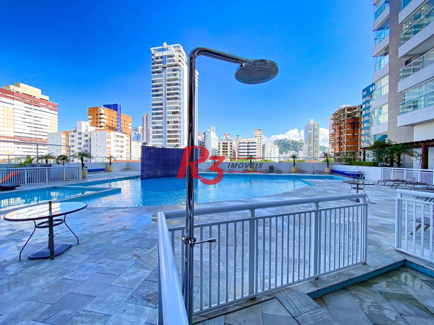 Apartamento para alugar, 108 m² por R$ 8.750,00/mês - Gonzaga - Santos/SP