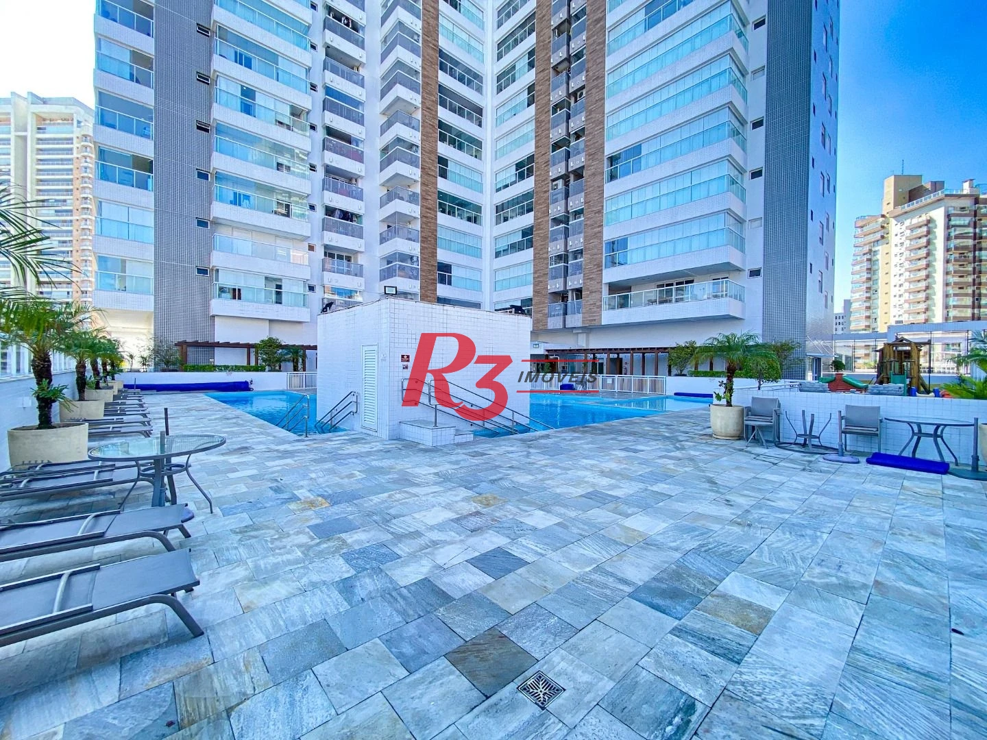 Apartamento para alugar, 108 m² por R$ 8.750,00/mês - Gonzaga - Santos/SP