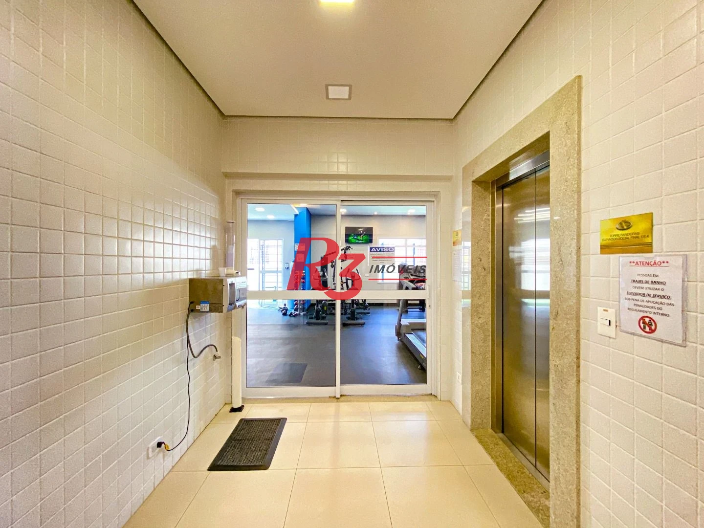 Apartamento para alugar, 108 m² por R$ 8.750,00/mês - Gonzaga - Santos/SP