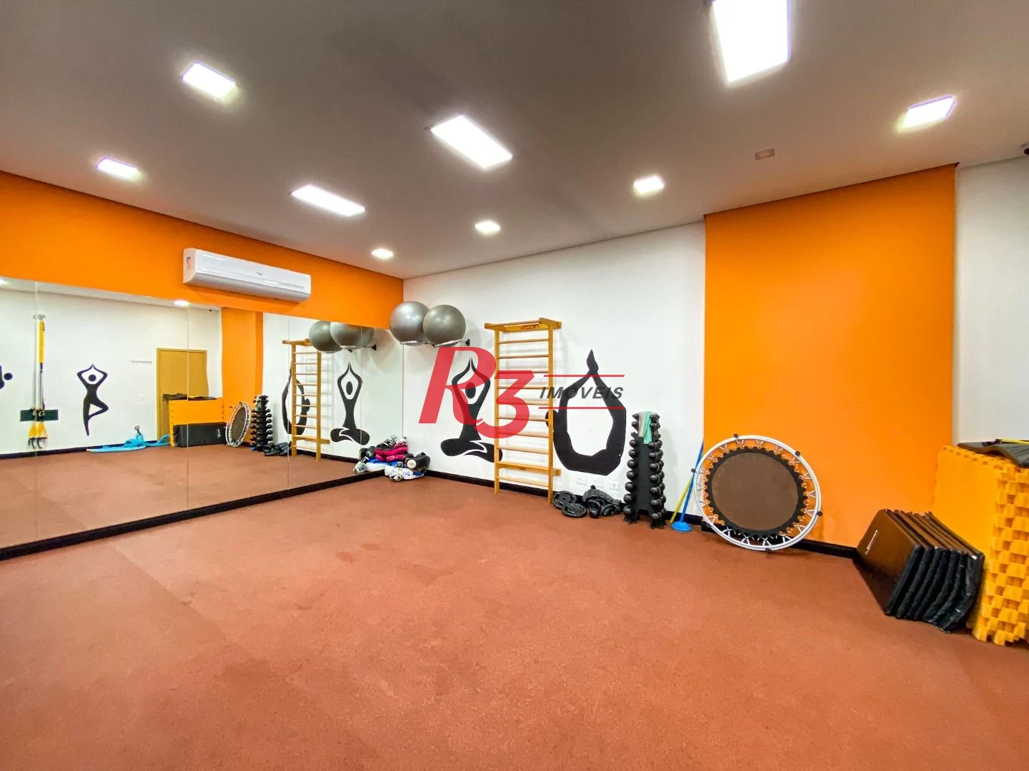 Apartamento para alugar, 108 m² por R$ 8.750,00/mês - Gonzaga - Santos/SP