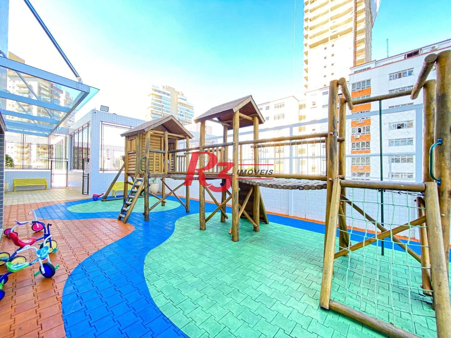 Apartamento para alugar, 108 m² por R$ 8.750,00/mês - Gonzaga - Santos/SP