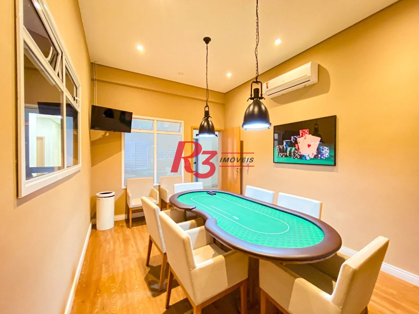 Apartamento para alugar, 108 m² por R$ 8.750,00/mês - Gonzaga - Santos/SP