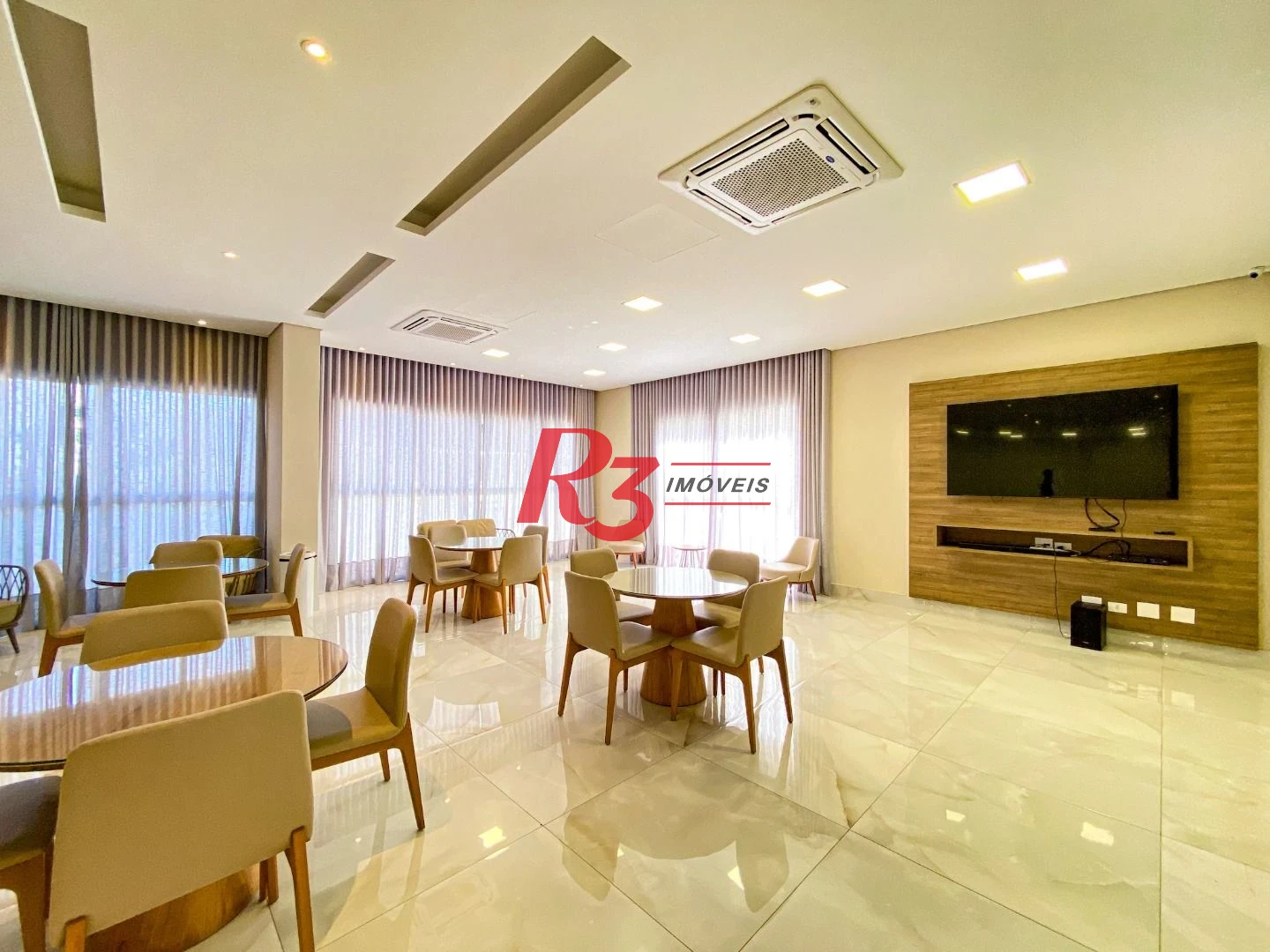 Apartamento para alugar, 108 m² por R$ 8.750,00/mês - Gonzaga - Santos/SP