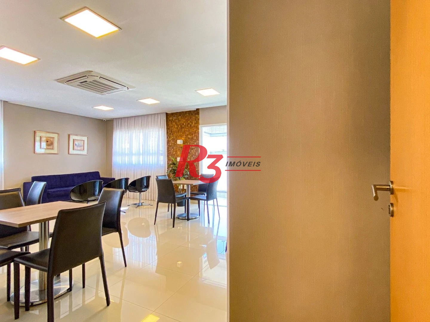 Apartamento à venda, 55 m² por R$ 790.000,00 - Embaré - Santos/SP