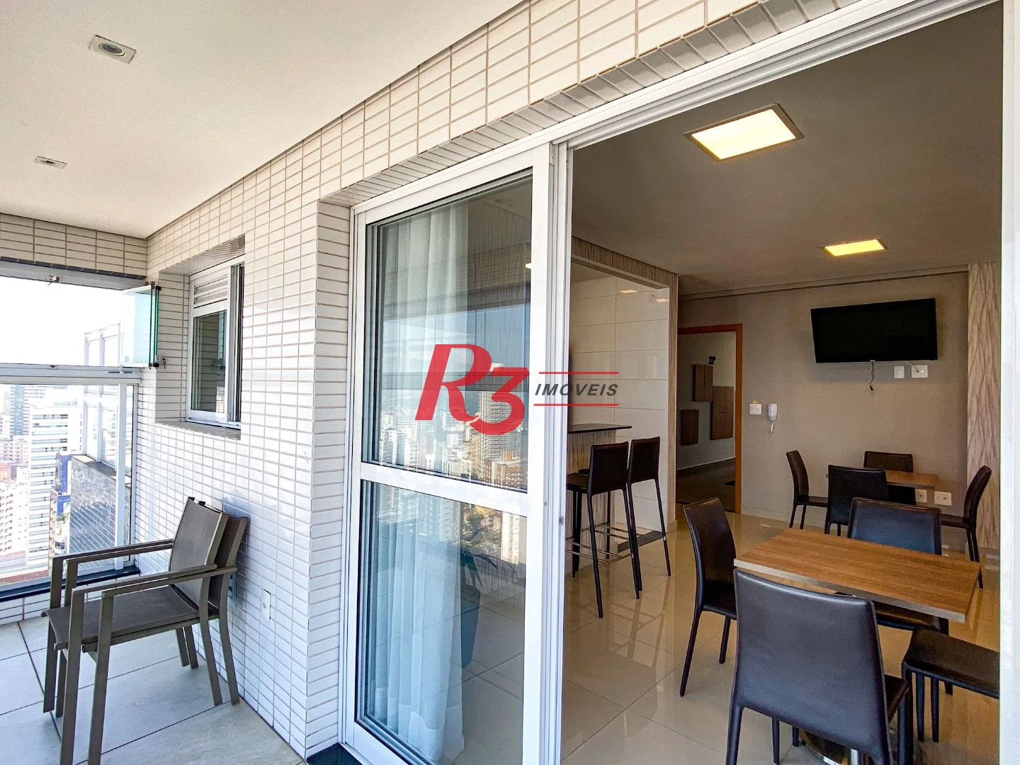 Apartamento à venda, 55 m² por R$ 790.000,00 - Embaré - Santos/SP