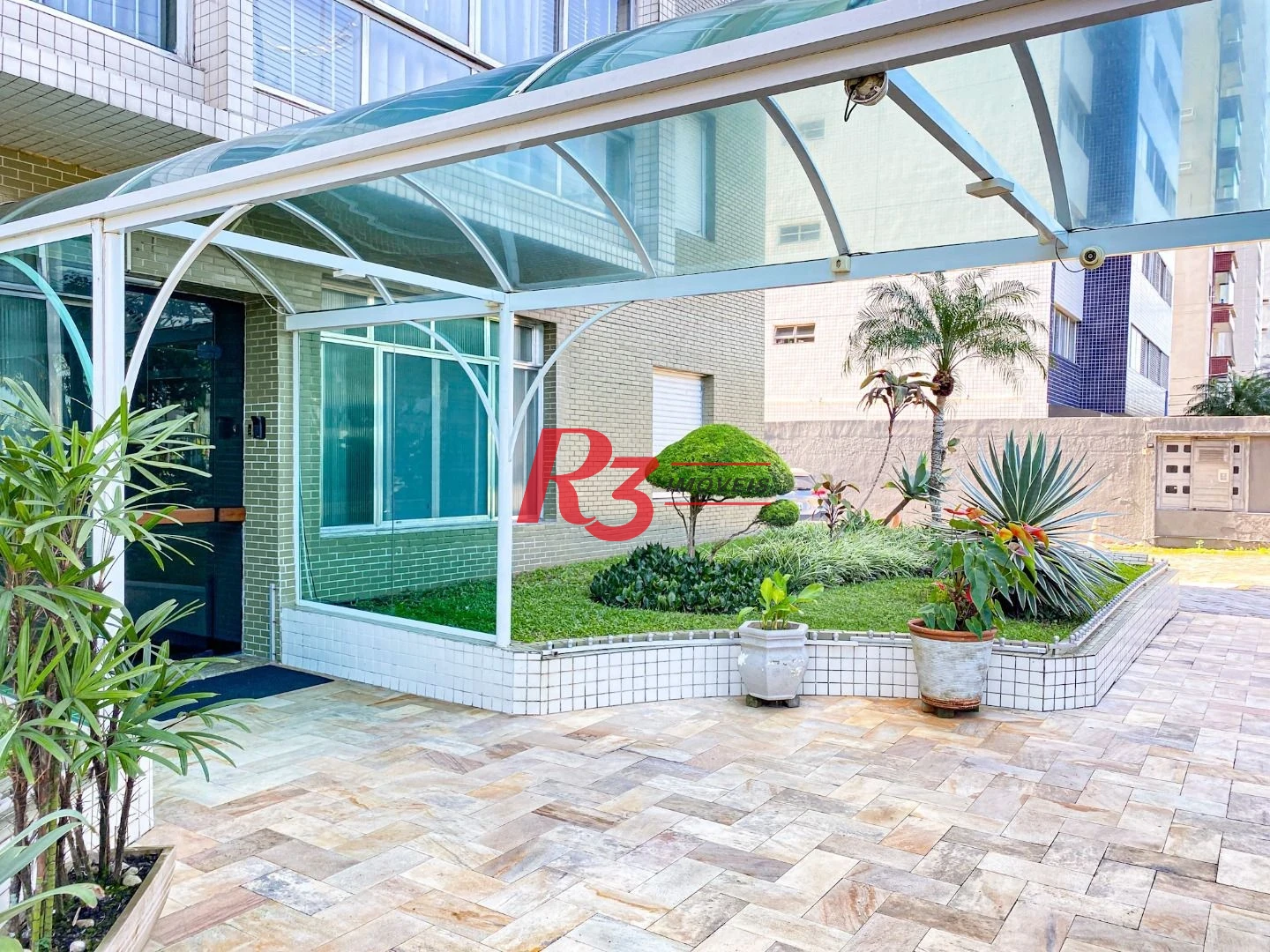 Apartamento com 2 dormitórios à venda, 78 m² por R$ 557.000,00 - Embaré - Santos/SP