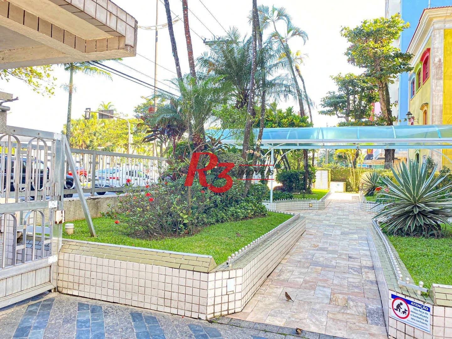 Apartamento com 2 dormitórios à venda, 78 m² por R$ 557.000,00 - Embaré - Santos/SP