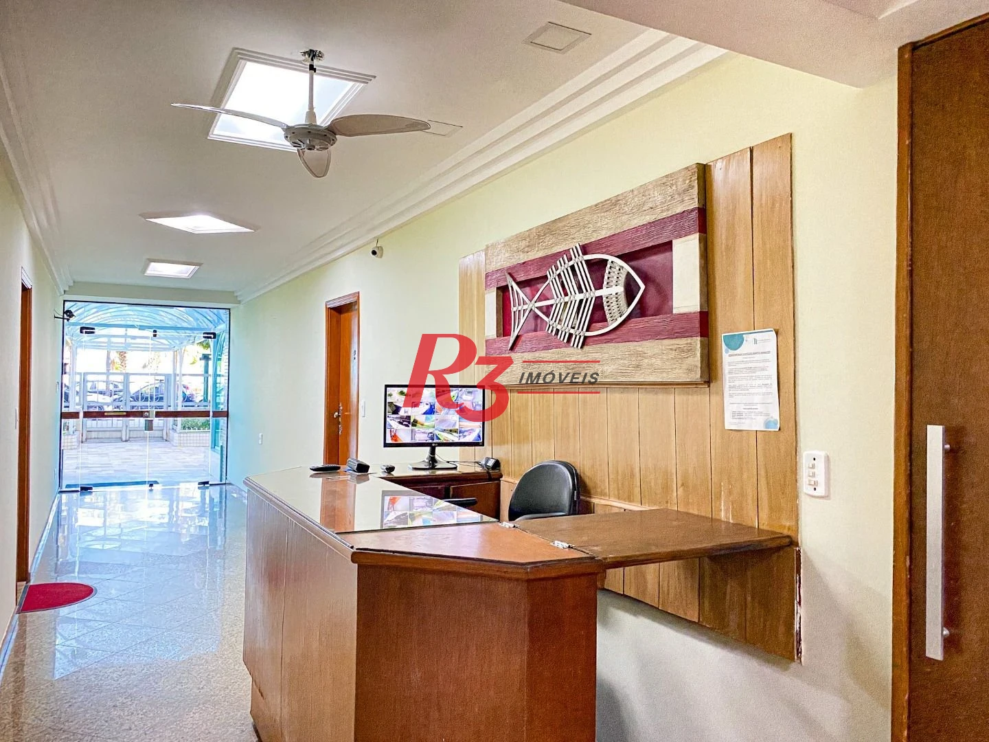 Apartamento com 2 dormitórios à venda, 78 m² por R$ 557.000,00 - Embaré - Santos/SP
