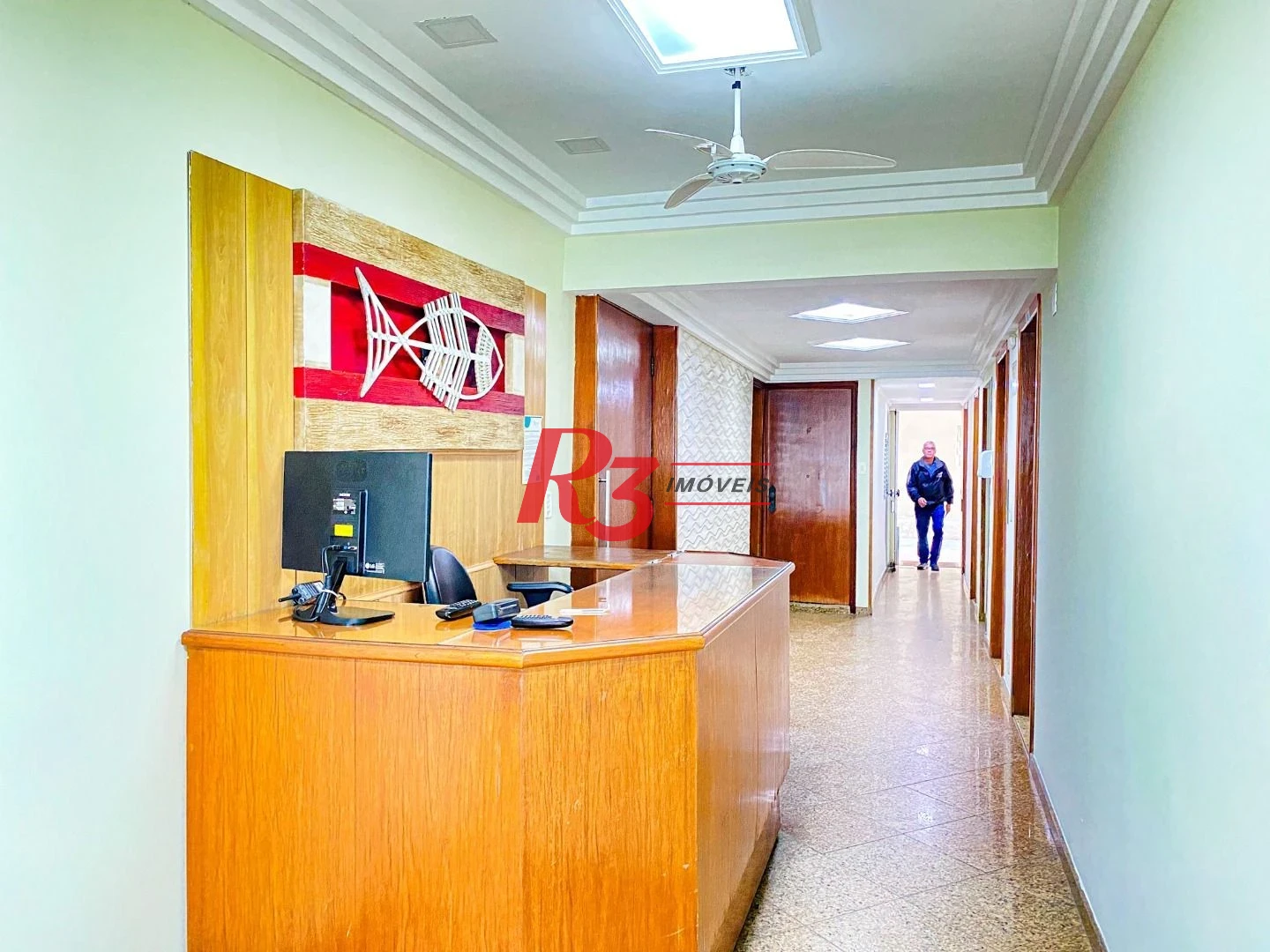 Apartamento com 2 dormitórios à venda, 78 m² por R$ 557.000,00 - Embaré - Santos/SP