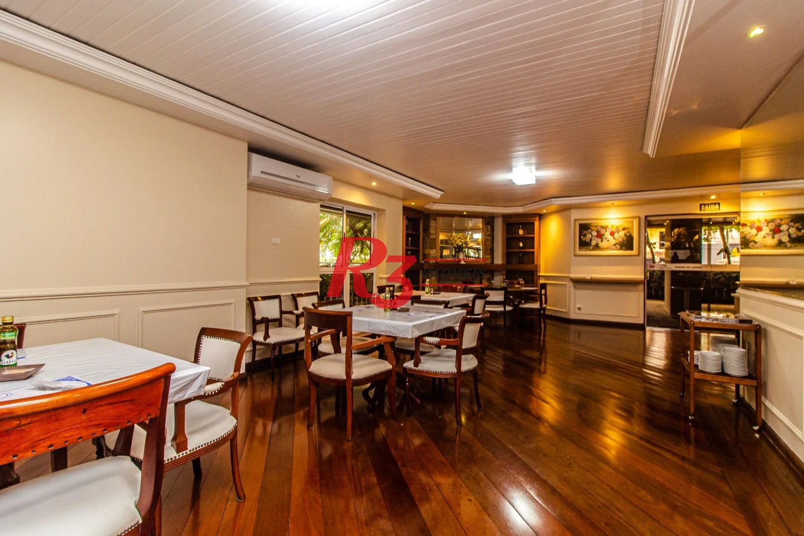 Apartamento com 2 dormitórios à venda, 70 m² por R$ 730.000,00 - Gonzaga - Santos/SP