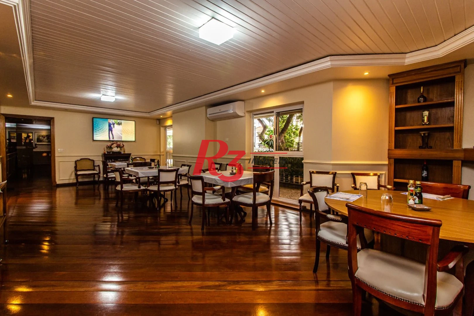Apartamento com 2 dormitórios à venda, 70 m² por R$ 730.000,00 - Gonzaga - Santos/SP