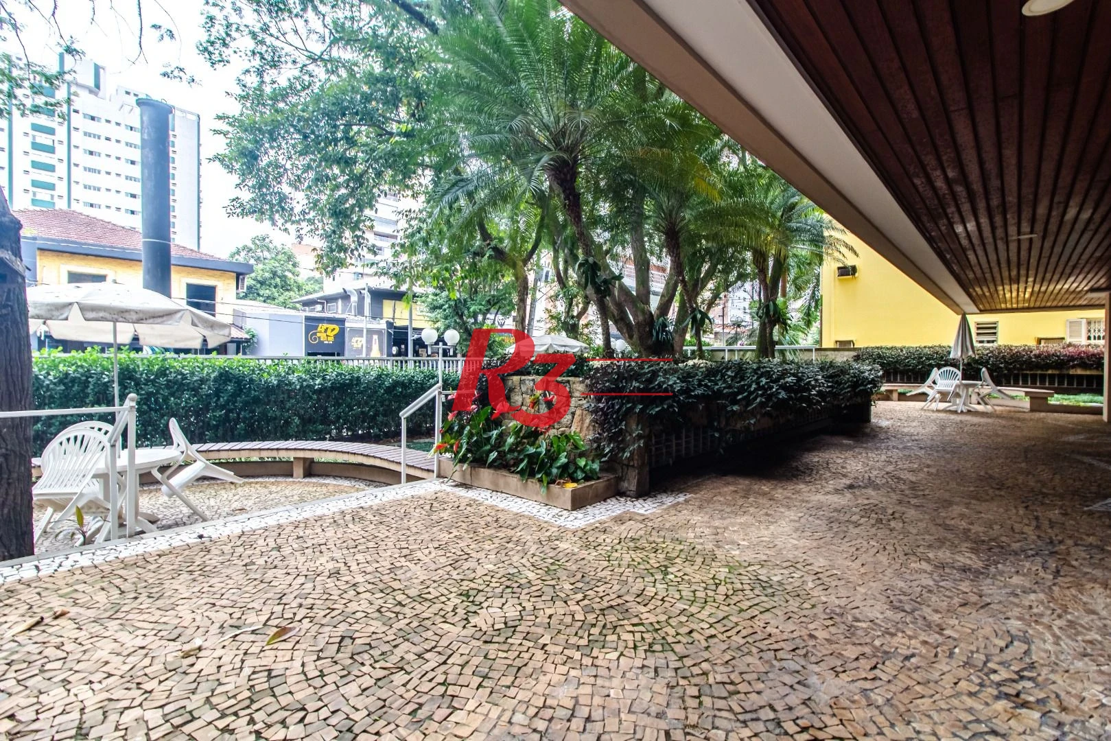 Apartamento com 2 dormitórios à venda, 70 m² por R$ 730.000,00 - Gonzaga - Santos/SP