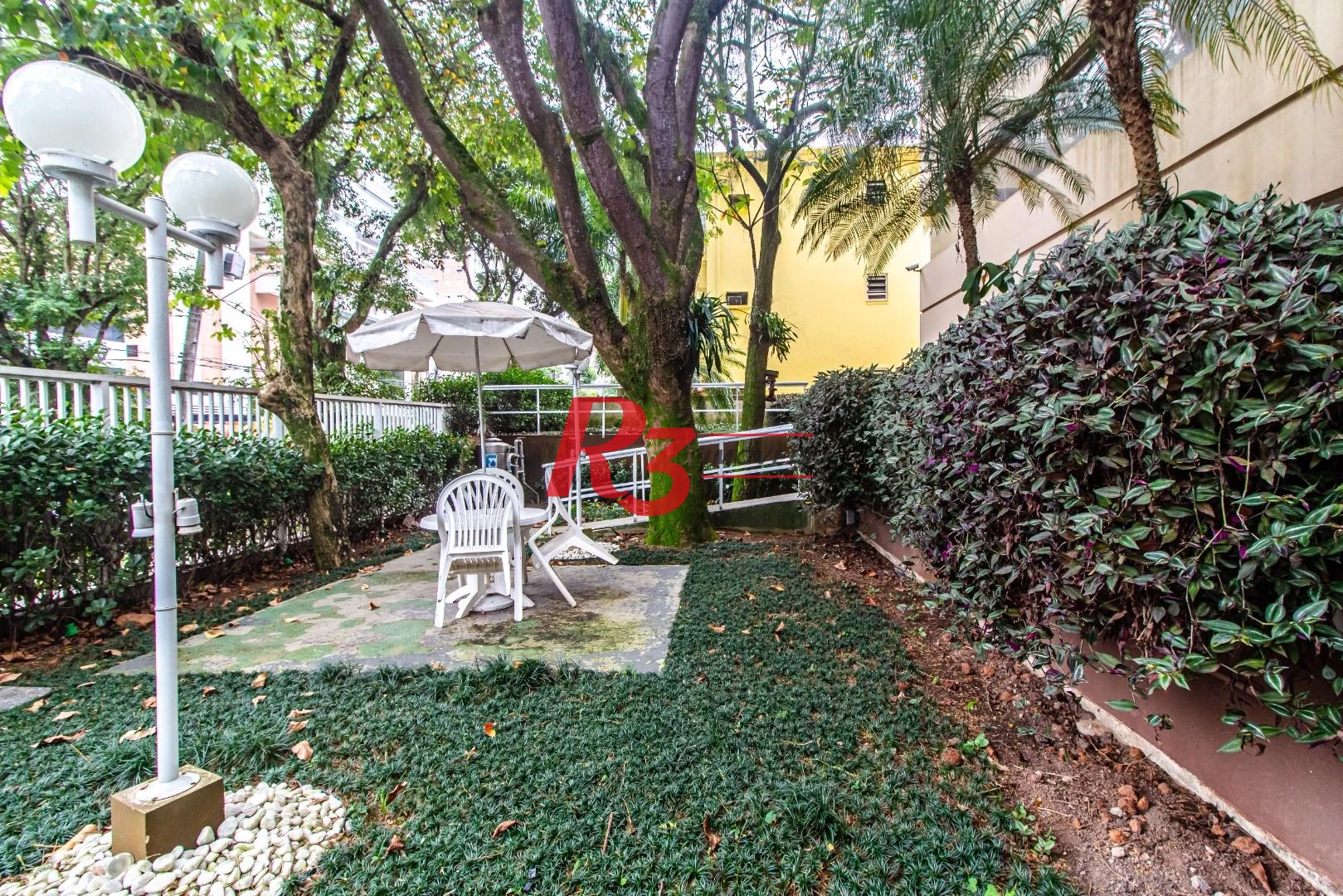 Apartamento com 2 dormitórios à venda, 70 m² por R$ 730.000,00 - Gonzaga - Santos/SP