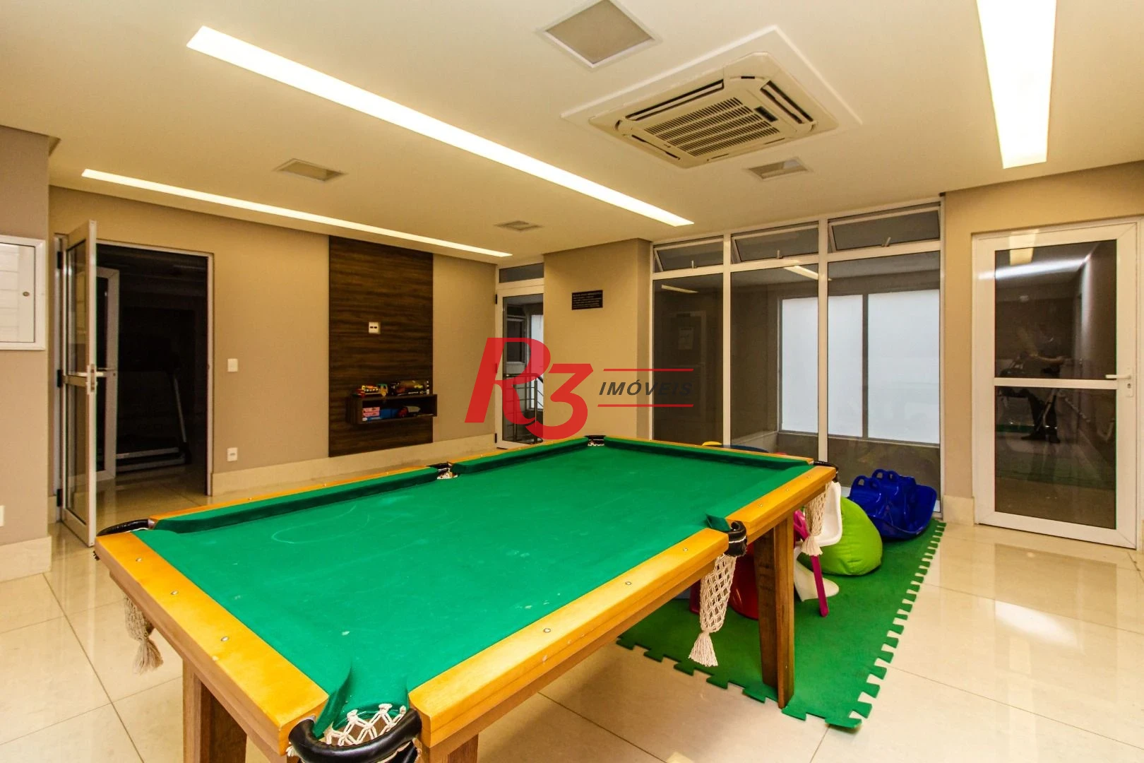 Apartamento com 3 dormitórios à venda, 171 m² por R$ 2.350.000,00 - Embaré - Santos/SP