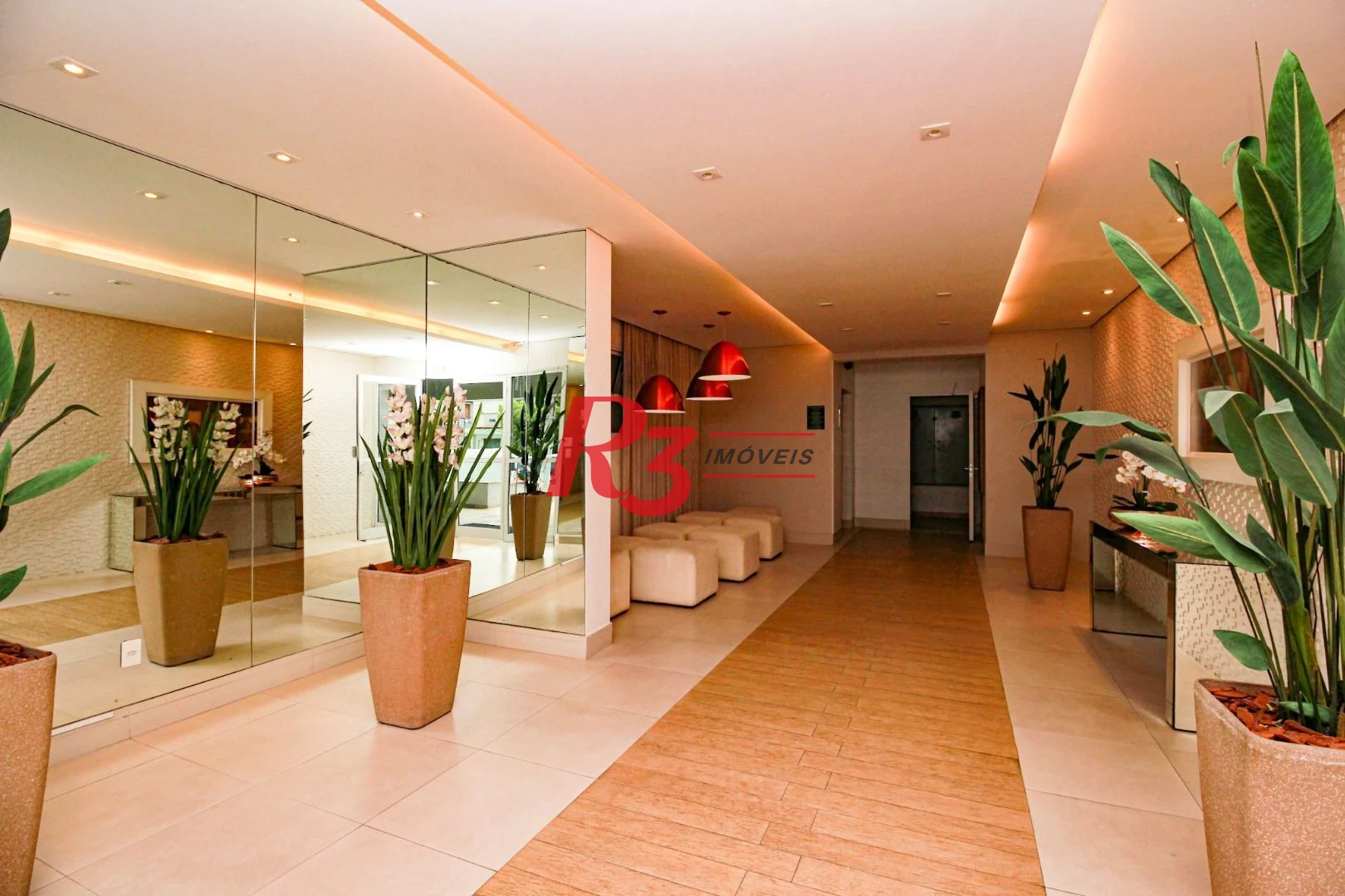 Apartamento com 2 dormitórios à venda, 114 m² por R$ 1.915.000,00 - Pompéia - Santos/SP