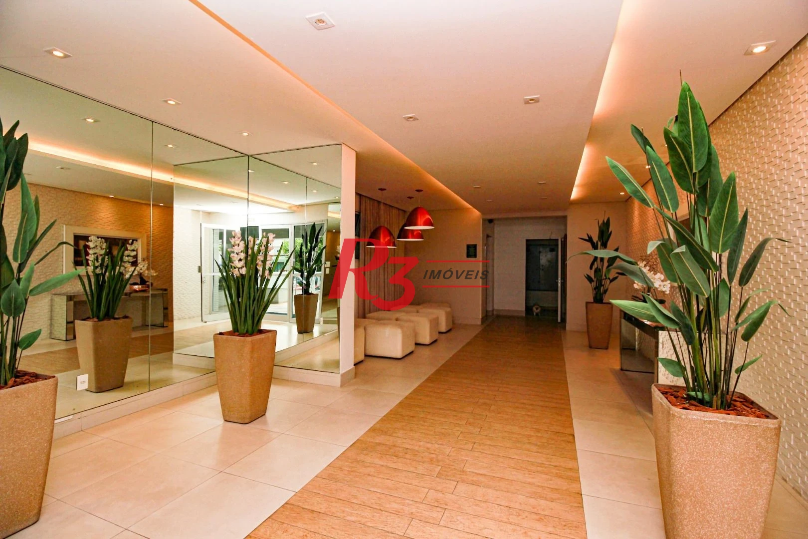 Apartamento com 2 dormitórios à venda, 114 m² por R$ 1.915.000,00 - Pompéia - Santos/SP